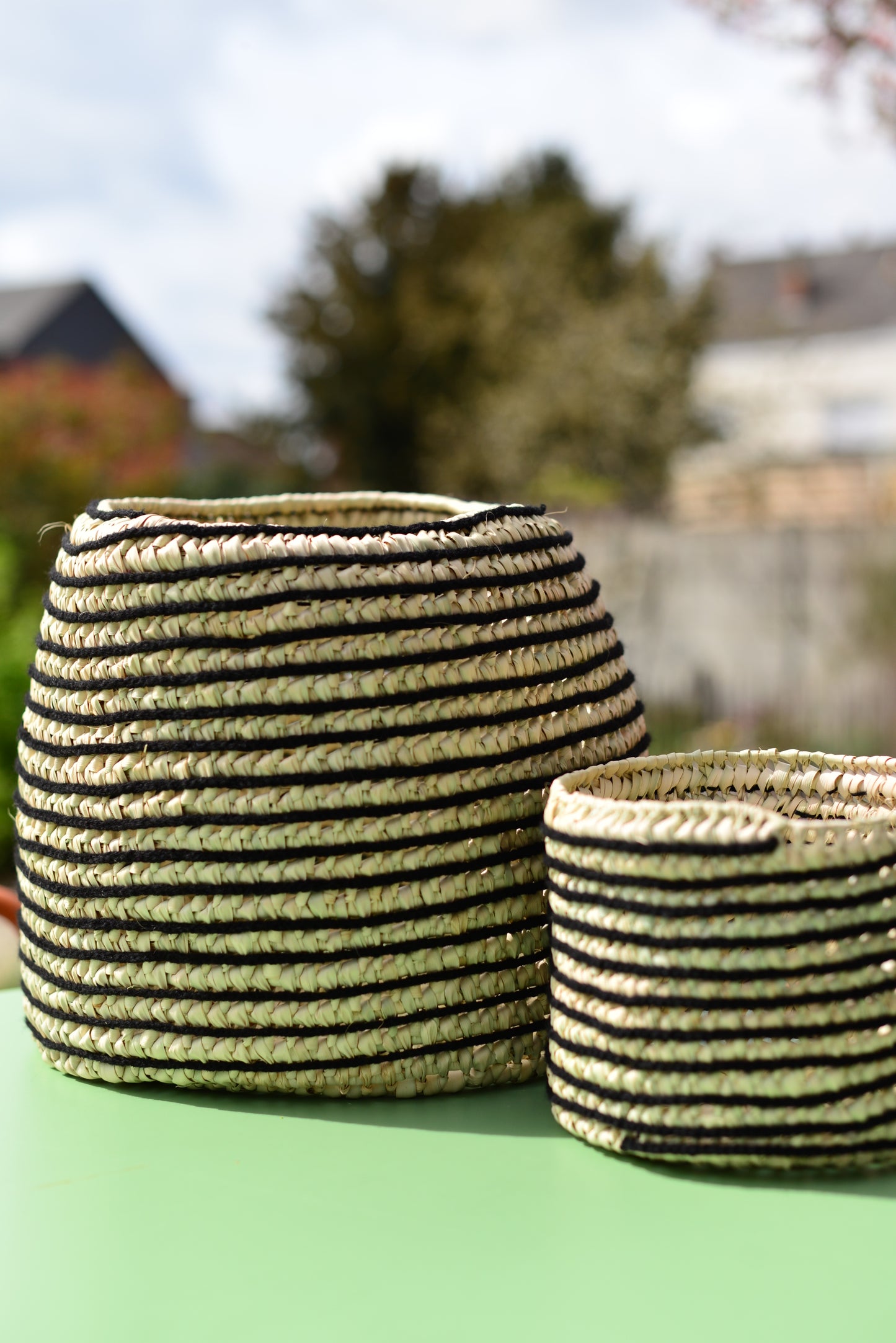 Cache-pot en palmier et laine noire 26 cm