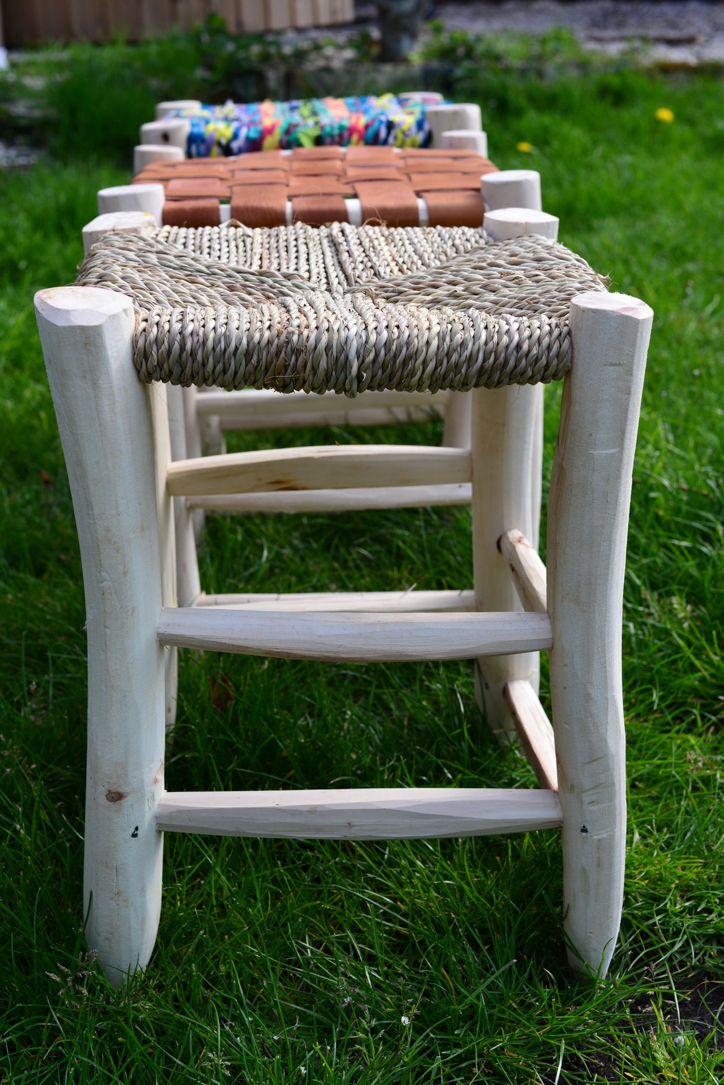 Tabouret en palmier tressé 40 cm, vue de profil