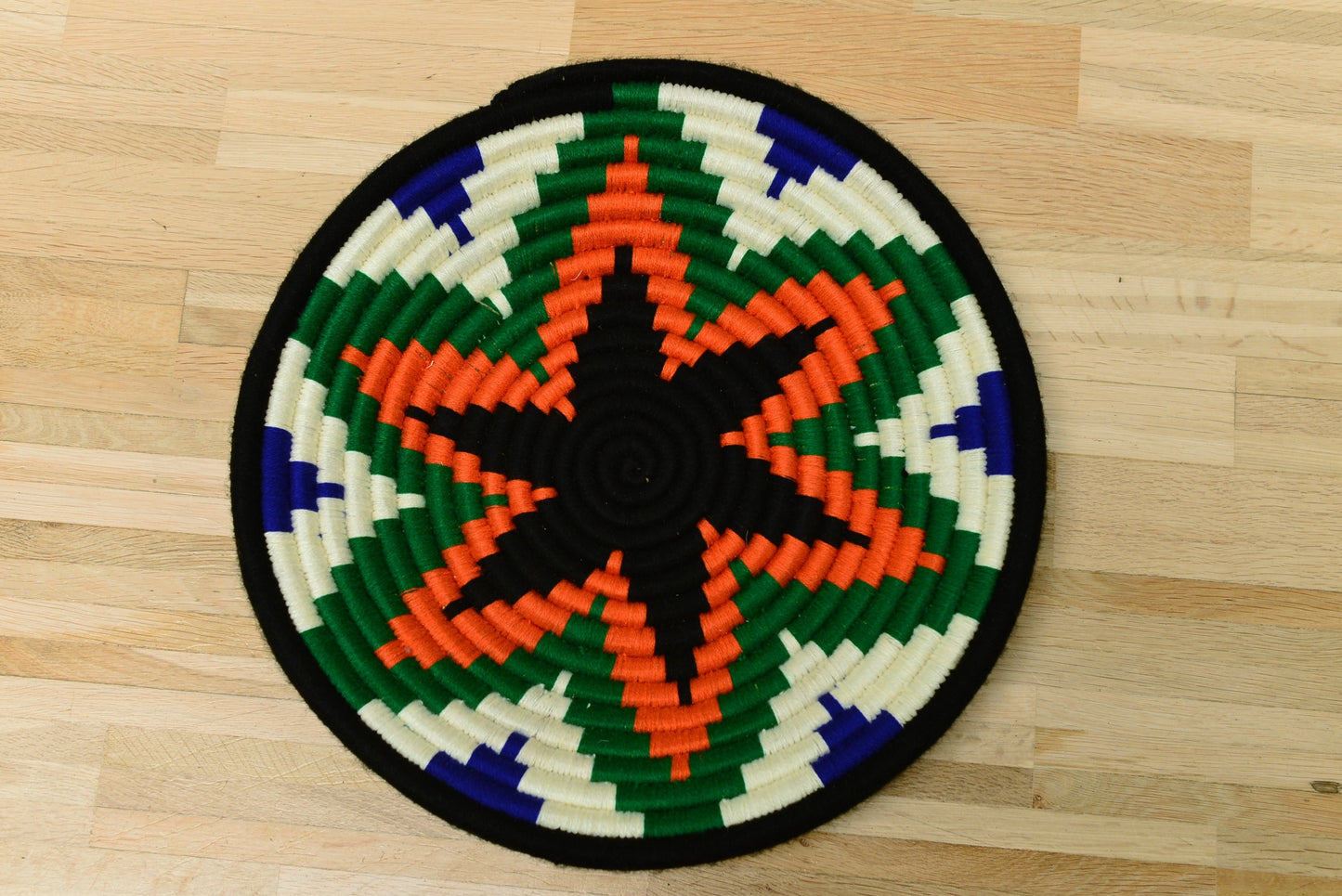 Corbeille TBEG colorée 40 cm