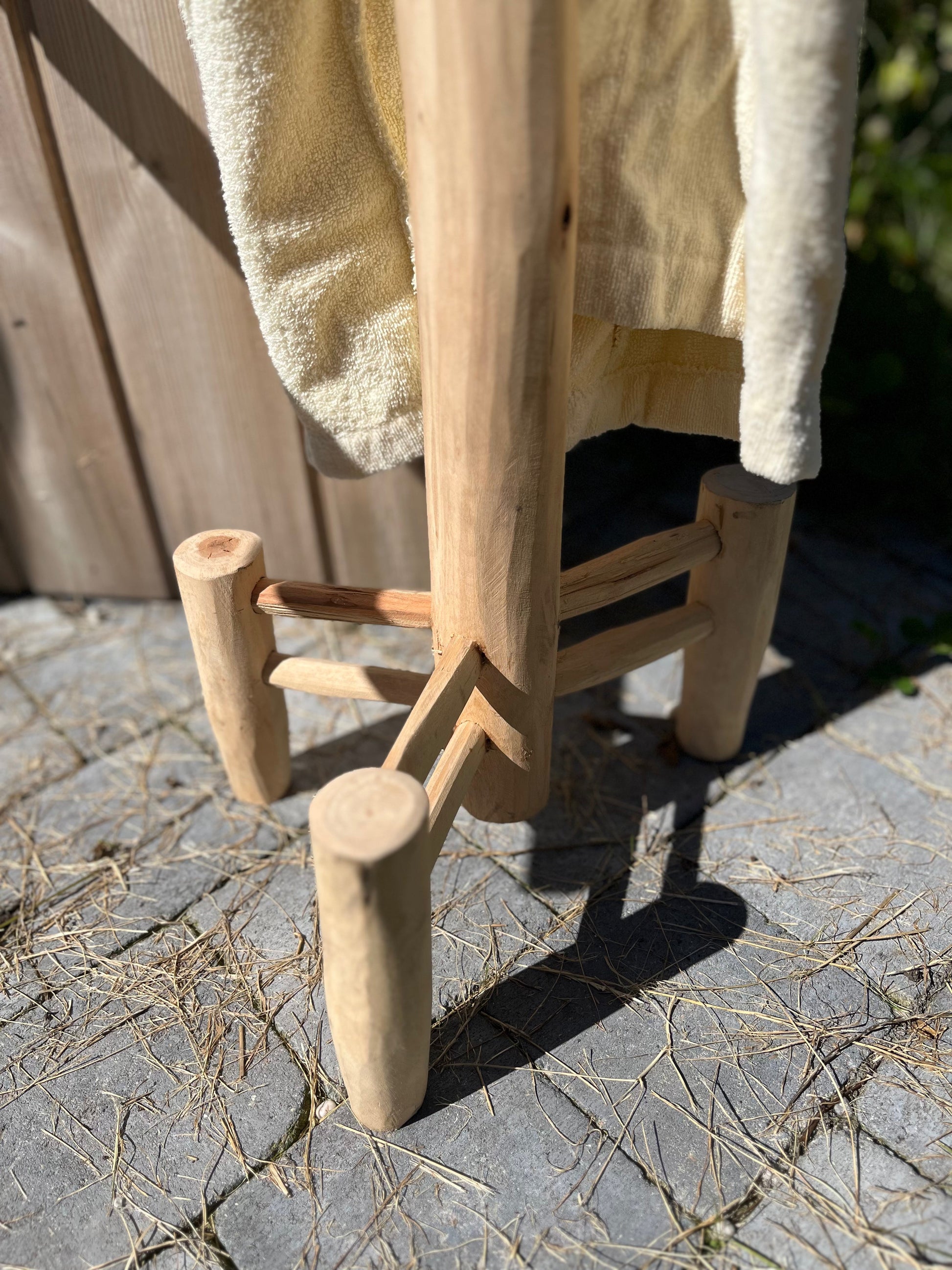 Porte-manteau en bois, vue d'ensemble