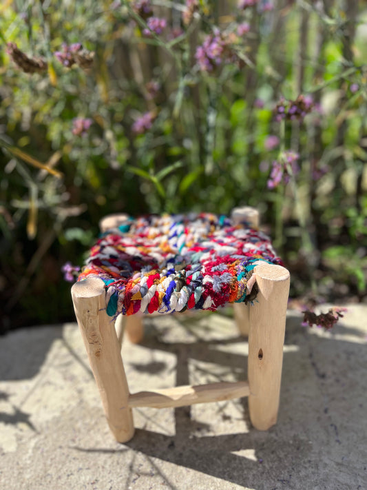 Tabouret boucherouite 20 cm en tissu recyclé tissé main, artisanat marocain