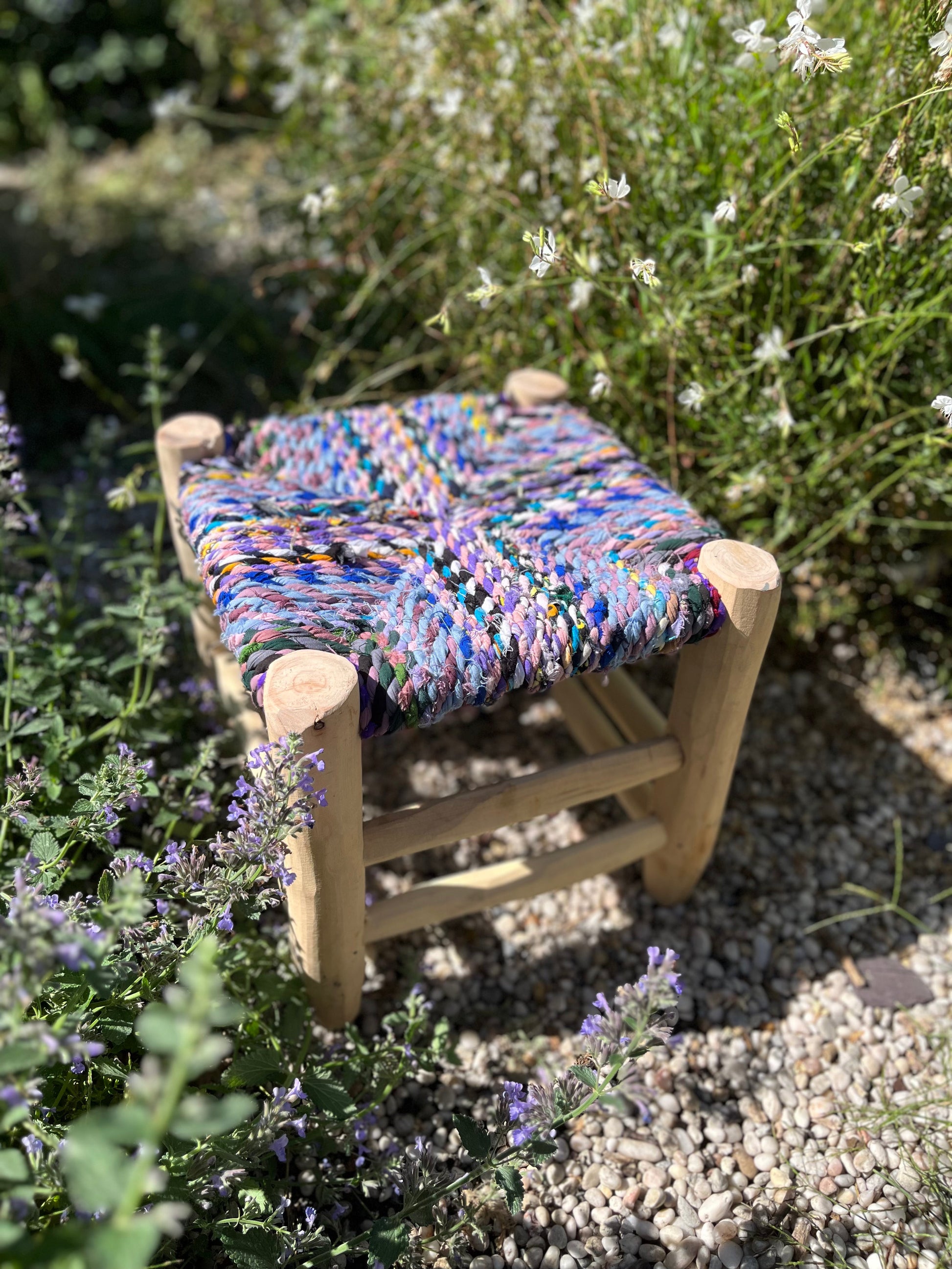 Tabouret boucherouite, vue de face
