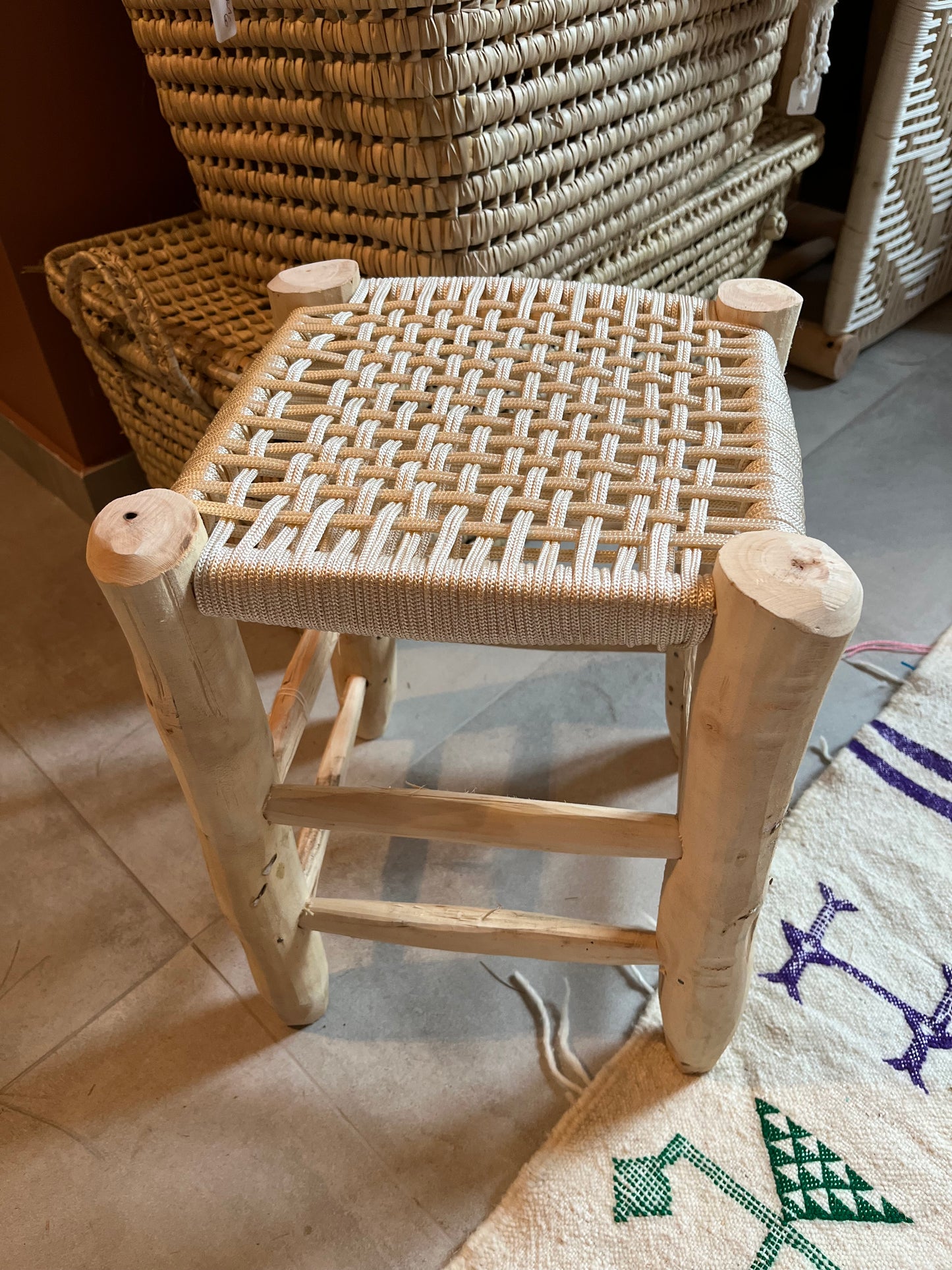 Tabouret en coton macramé blanc 40 cm