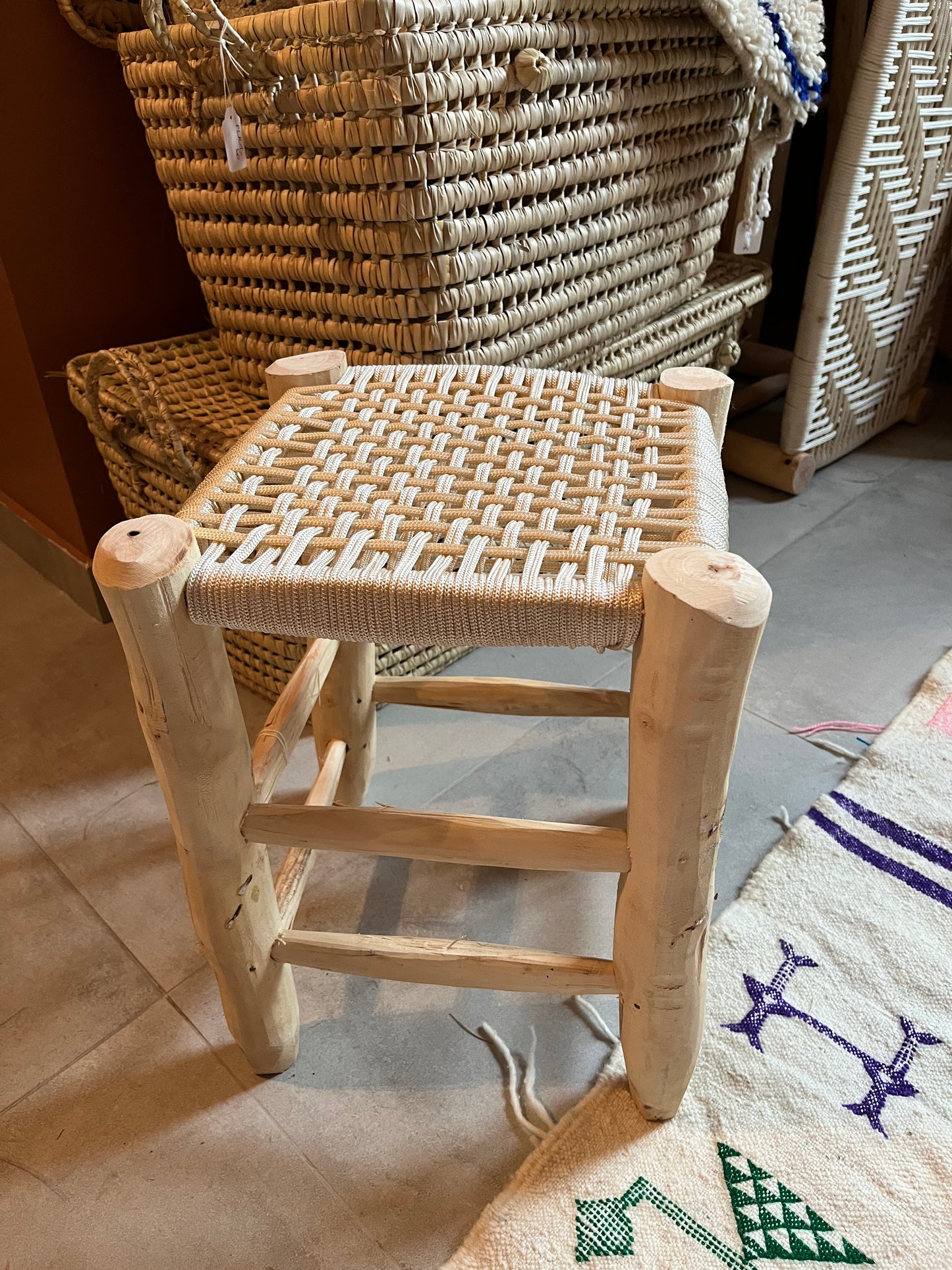 Tabouret en coton macramé blanc 40 cm